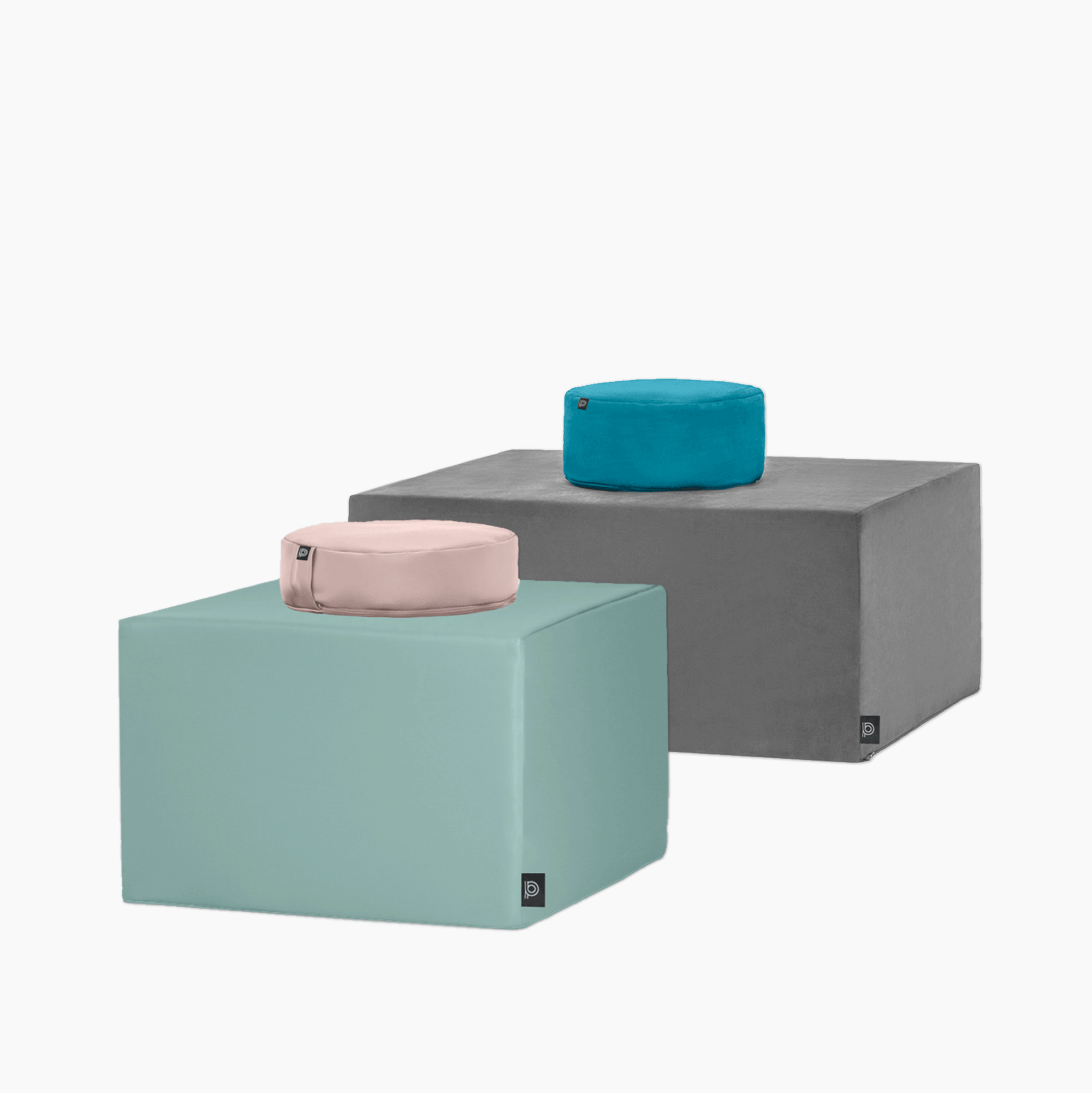 paleo-chair-mini-veganes-leder-sage-rose-flach-mit-paleo-chair-kohle-anthrazit-azteken-tuerkis_2 paleo chairs in verschiedenen Größen und mit verschiedenen Bezügen