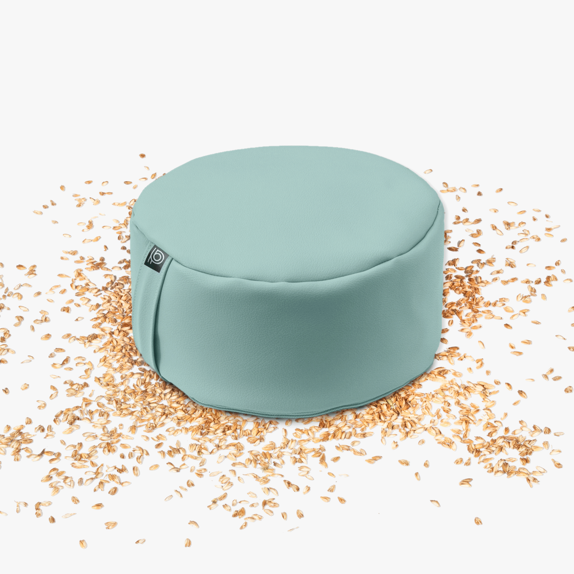 paleo_pillow_veganes_Kunstleder_hoch_mit_Dinkelspelzen paleo pillow mit veganem Kunstlederbezug in der Farbe sage mit Dinkelspelzen drumherum